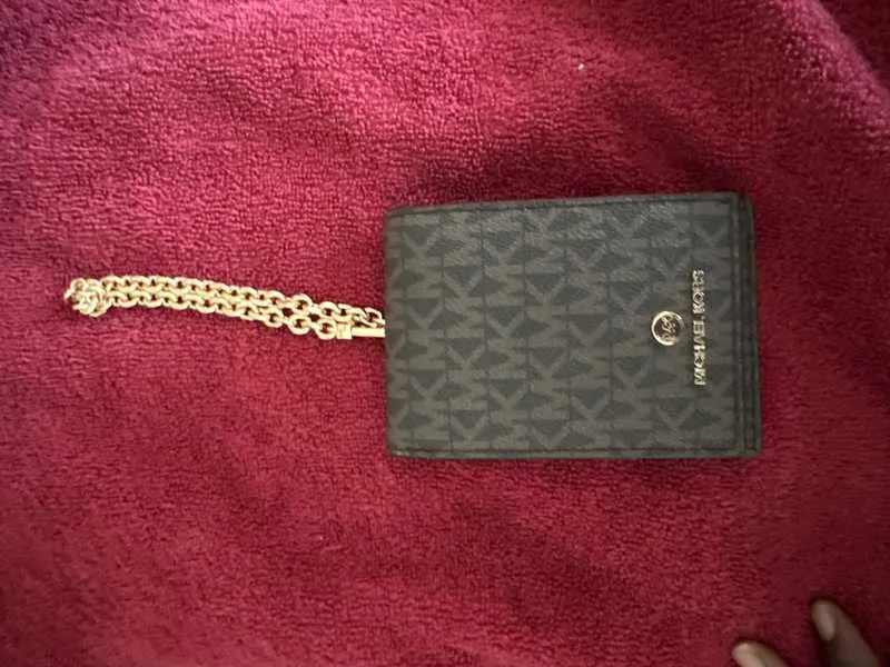 Jet Set Extra-Small Logo Chain Card Case
